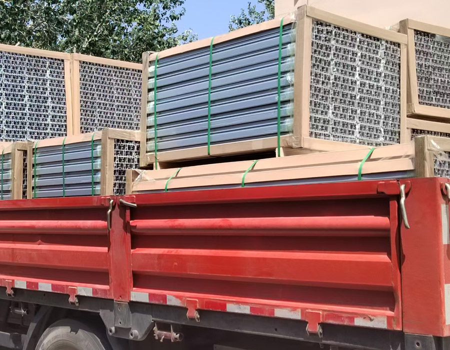 北京拉彎加工廠中導(dǎo)軌鋁型材拉彎在不同領(lǐng)域的實際應(yīng)用場景