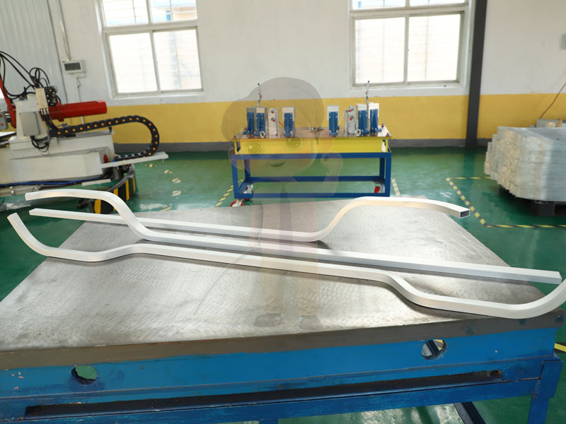 北京盛達偉業型材拉彎廠進行鋁包木、木包鋁型材拉彎的工藝流程詳解：提升室內外空間美感的關鍵