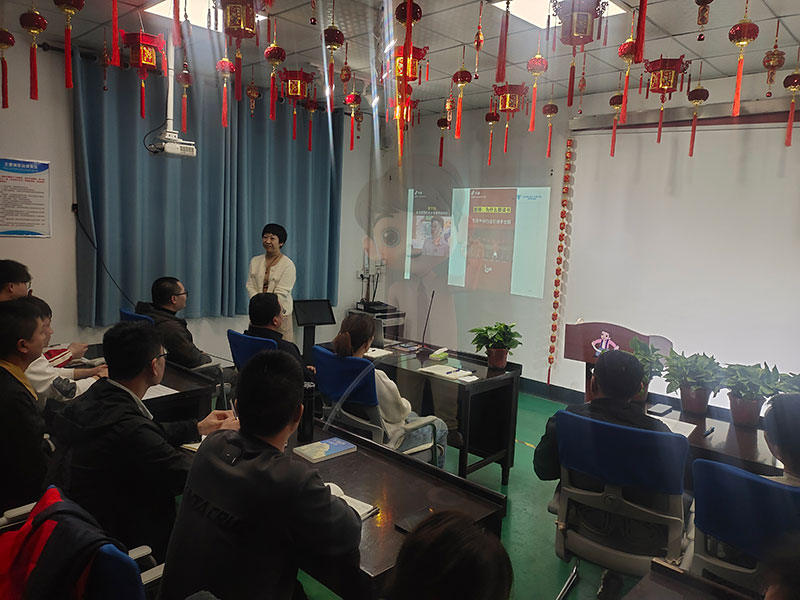 思維破繭,共赴成長:北京鋁型材彎弧加工廠共讀聯盟學習小組進階之旅 思維破繭,共赴成長:北京鋁型材彎弧加工廠共讀聯盟學習小組進階之旅