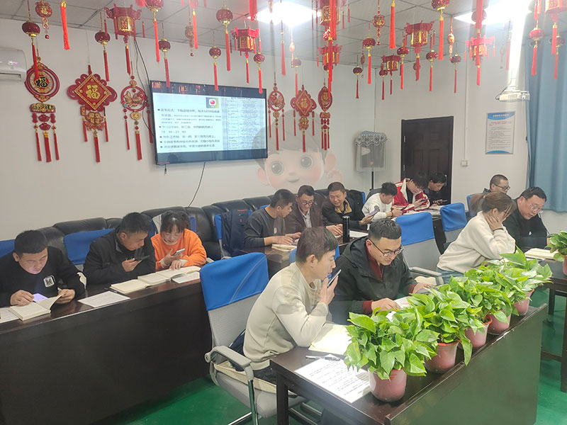 思維破繭,共赴成長:北京鋁型材彎弧加工廠共讀聯盟學習小組進階之旅 思維破繭,共赴成長:北京鋁型材彎弧加工廠共讀聯盟學習小組進階之旅