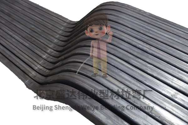 秦皇島拉彎廠鋁型材變形幾何關系研究