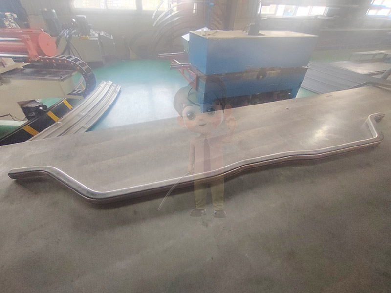 探索鋁包木型材拉彎的優(yōu)勢與挑戰(zhàn)：在建筑行業(yè)中如何平衡美觀、功能性與可持續(xù)性，推動綠色建筑的發(fā)展