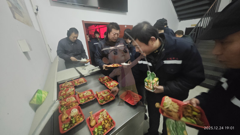 北京型材拉彎廠的平安夜重不重要?當然重要,更重要的是平安喜樂,愿盛達拉彎人所念皆所愿,平安順遂、喜樂無憂! 北京型材拉彎廠的平安夜重不重要?當然重要,更重要的是平安喜樂,愿盛達拉彎人所念皆所愿,平安順遂、喜樂無憂!