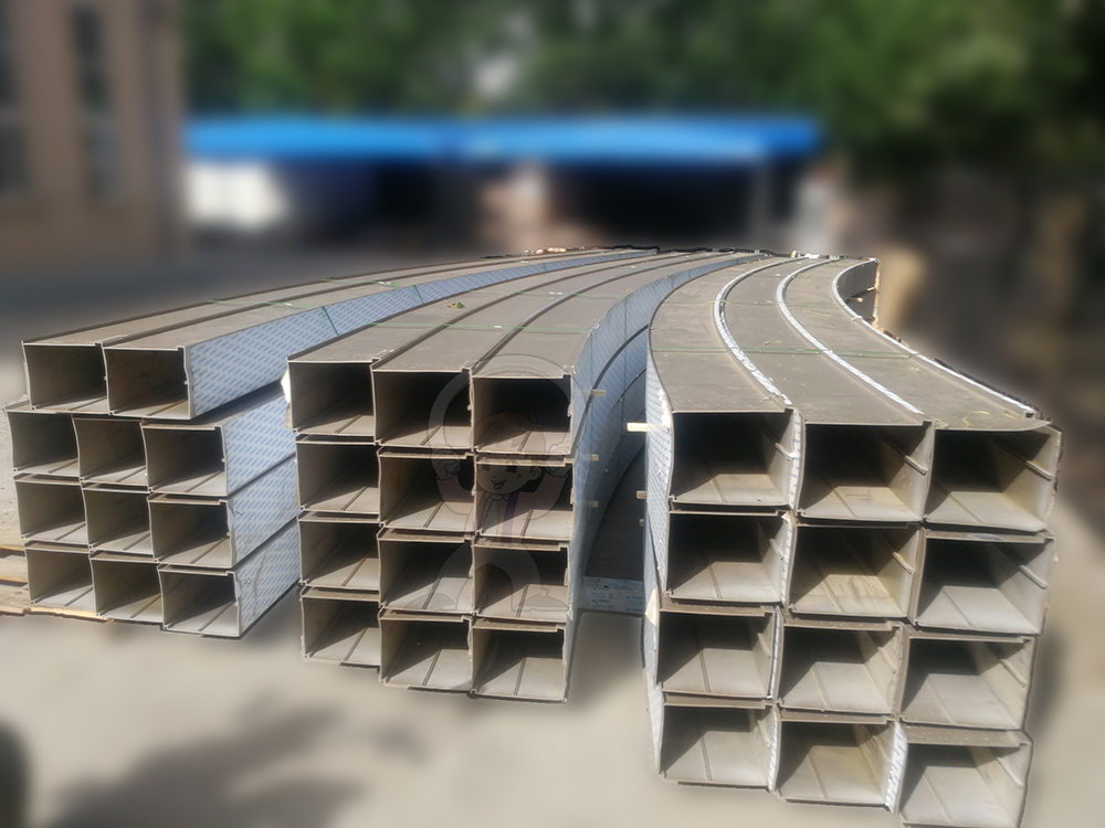 200*300鋁合金裝飾管拉彎加工