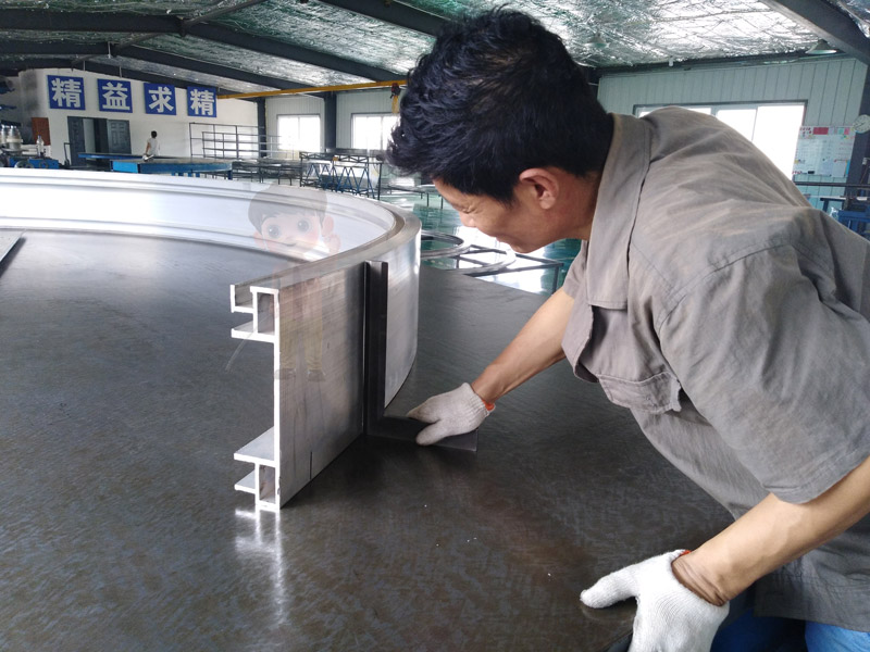 一站式拉彎加工廠家，提供從設(shè)計(jì)到生產(chǎn)的全流程服務(wù)，滿足客戶個性化需求